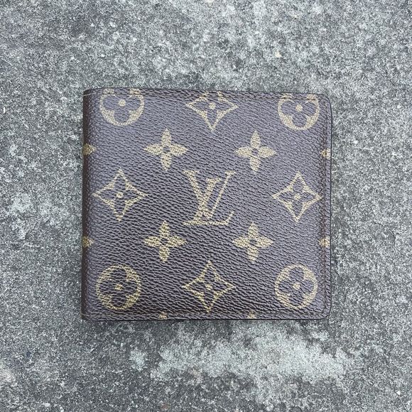 Louis Vuitton Vintage Monogram Bifold Wallet - Picture 1 of 12